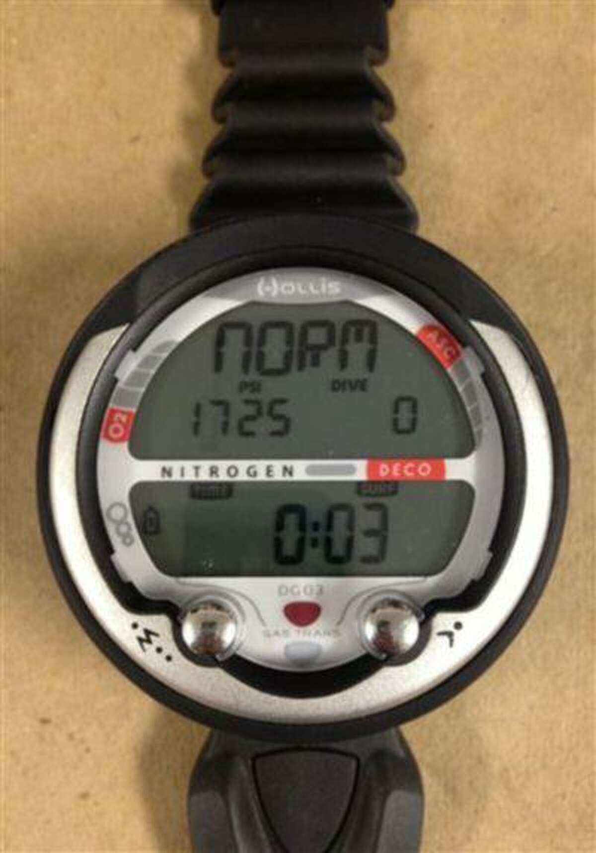 This photo provided by the U.S. Consumer Product Safety Commission shows a Hollis DG03 dive computer that is being recalled because when used with an optional integrated transmitter, the computer can malfunction and display an incorrect tank pressure reading to the diver. (AP Photo/U.S. Consumer Product Safety Commission)