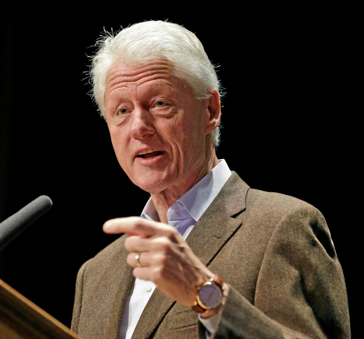 FILE - President Bill Clinton has brought pressure on Obama to fix the administration’s problem-plagued health care program, particularly to find a way to let people keep their health coverage, even if it means changing the law. Clinton says Obama should “honor the commitment that the federal government made to those people and let them keep what they got.” (AP Photo/Steve Helber, File)
