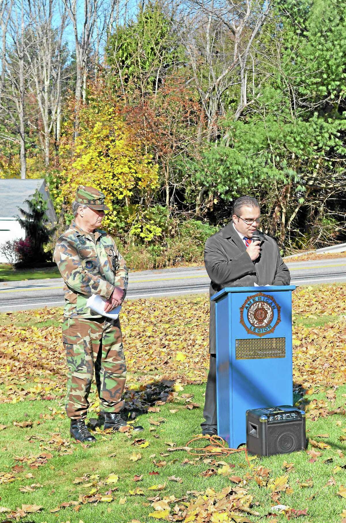 Ceremony honors deceased Harwinton veterans