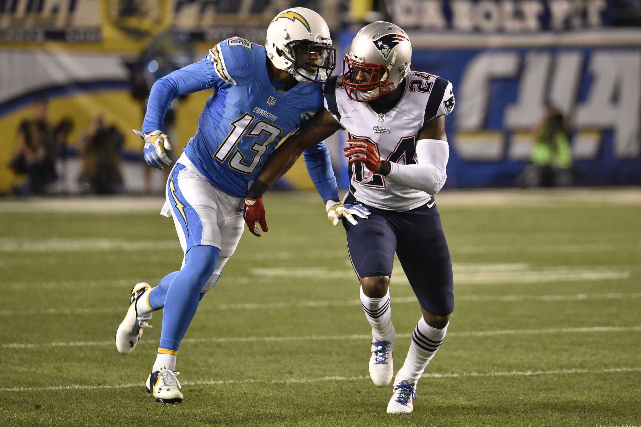 Agents: Patriots Cornerback Darrelle Revis Returns To Jets