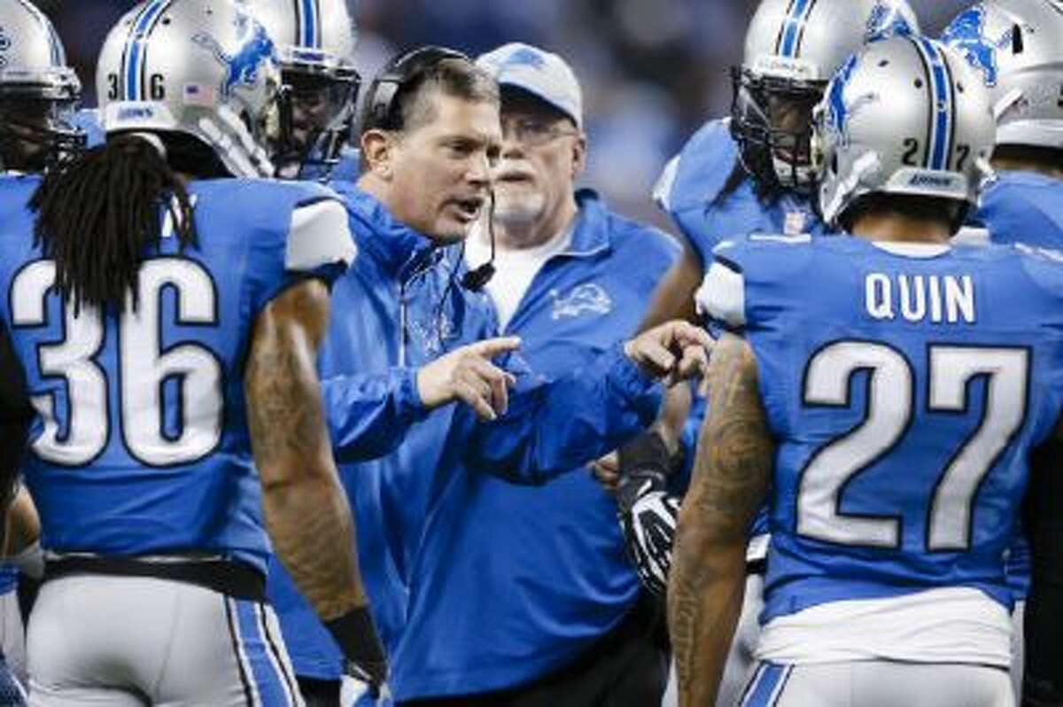 Detroit Lions head coach Jim Schwartz talks to his team during the second half against the New York Giants last Sunday in Detroit.
