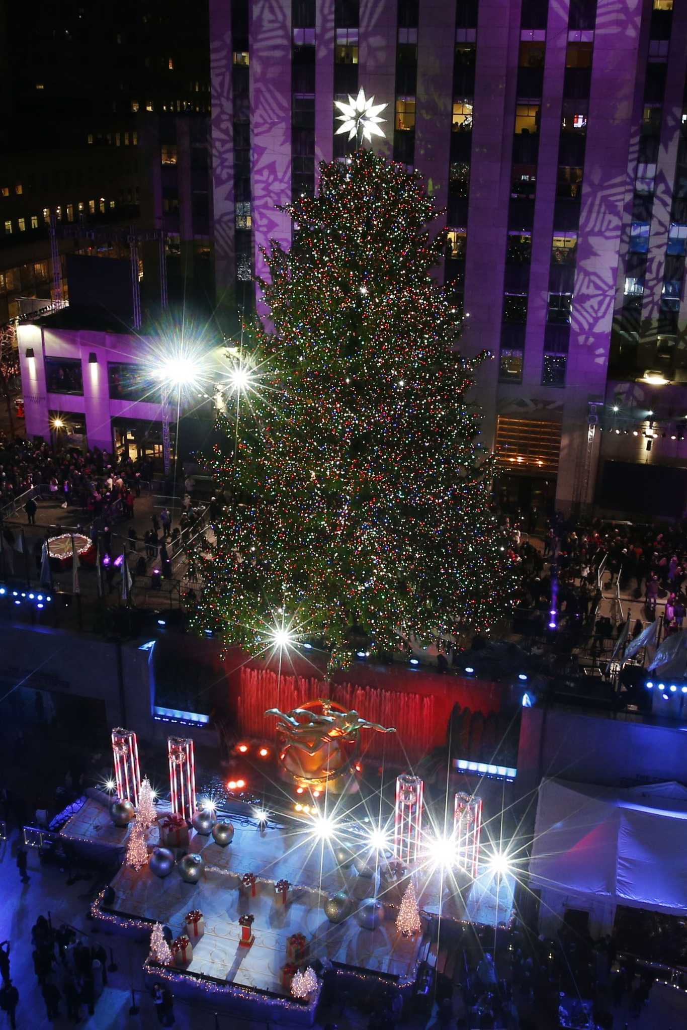 Thousands gather for NYC Christmas tree lighting amid protests