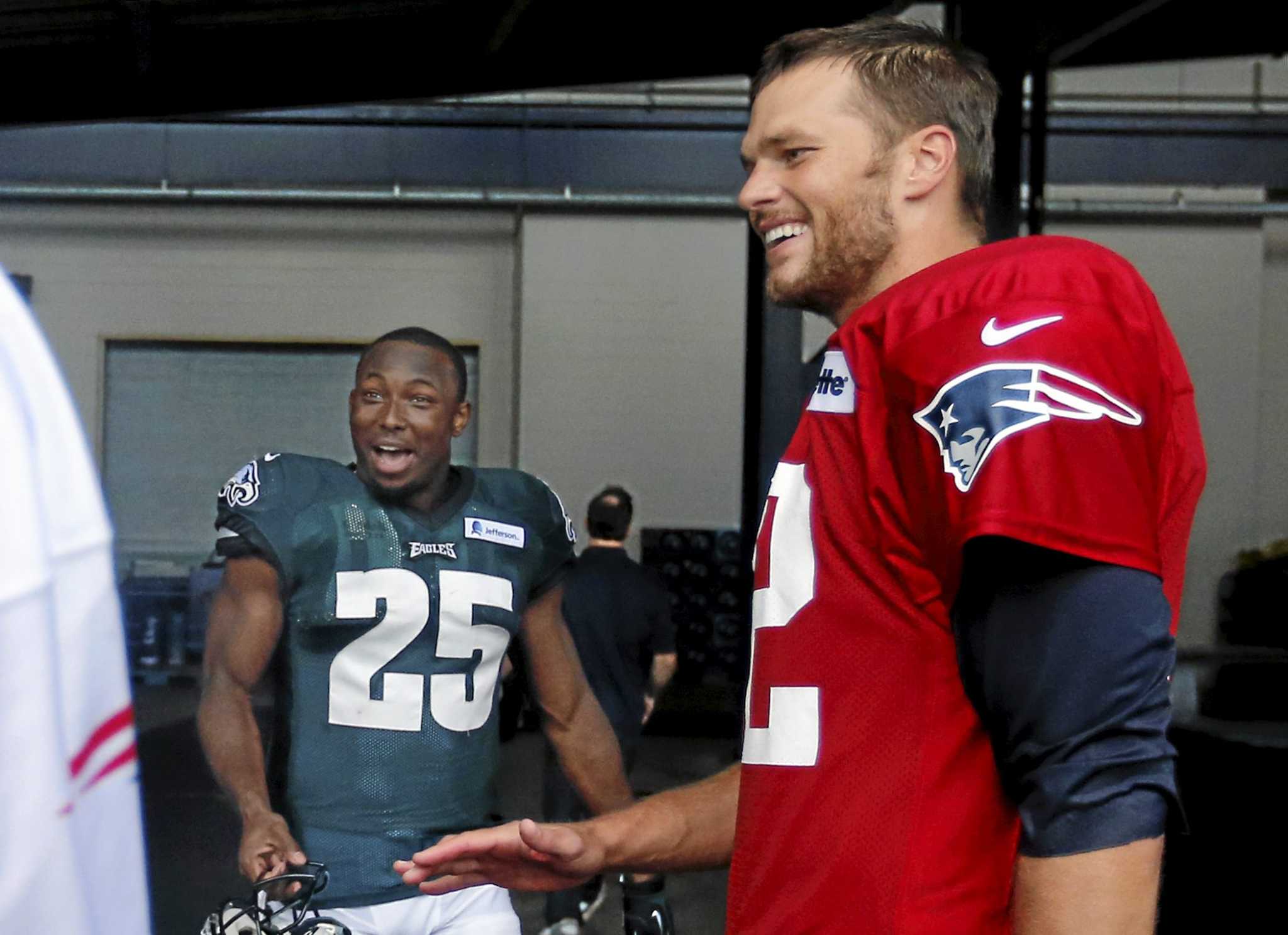 LeSean McCoy spurns Eagles to sign with Tom Brady and Bucs