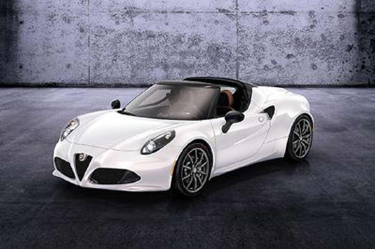 The Modern Classic Series 3 Alfa Romeo Spider Is on the Rise