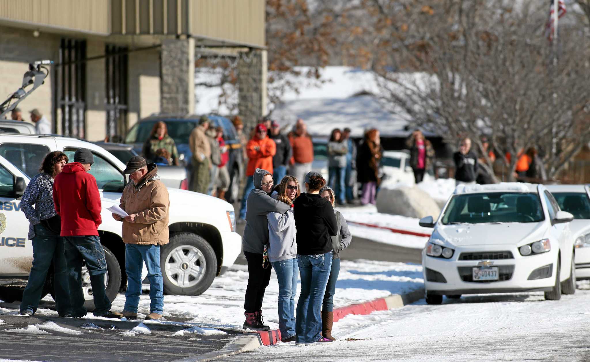 4 missing children, 2 adults found alive in Nevada