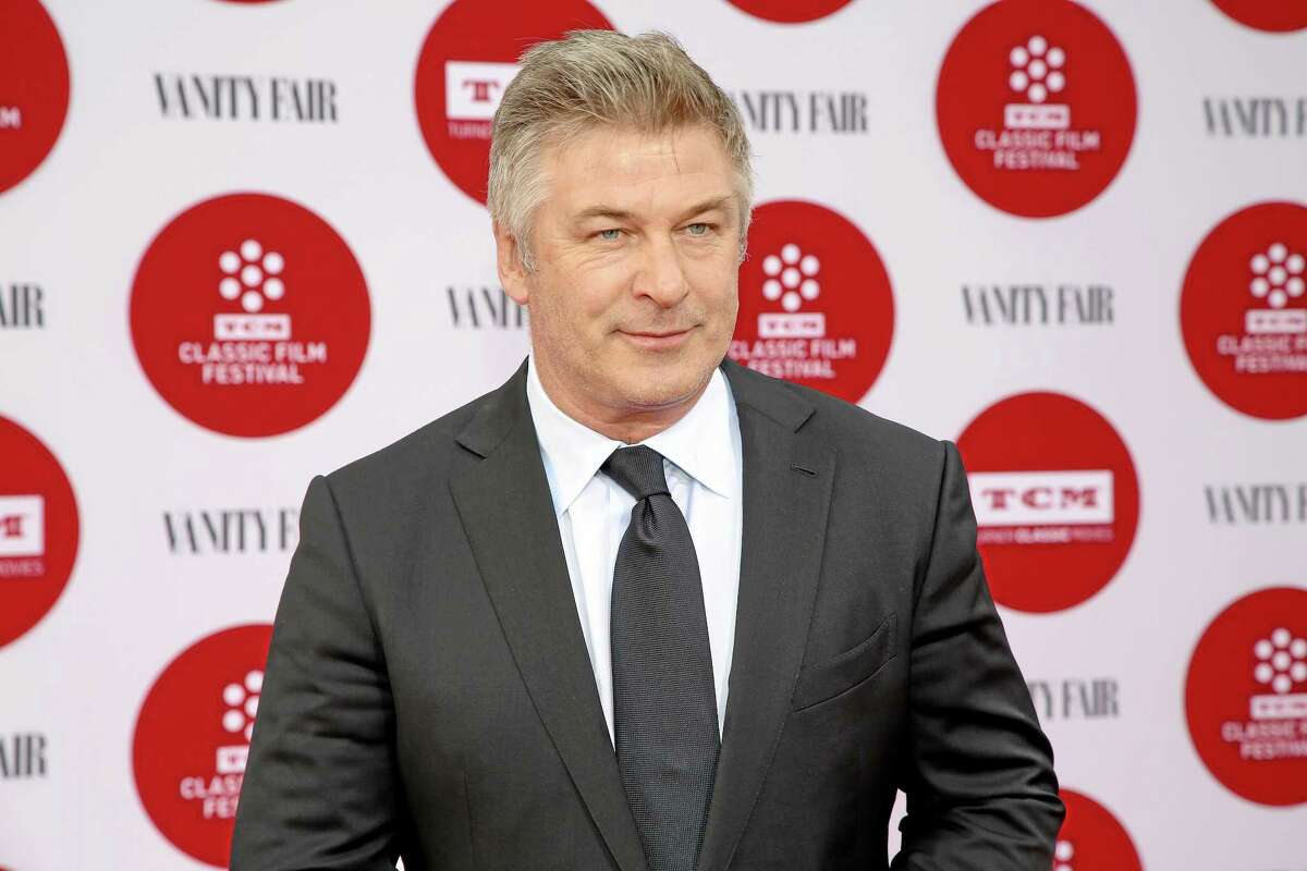 Alec Baldwin helps Rhode Island library for 3rd time