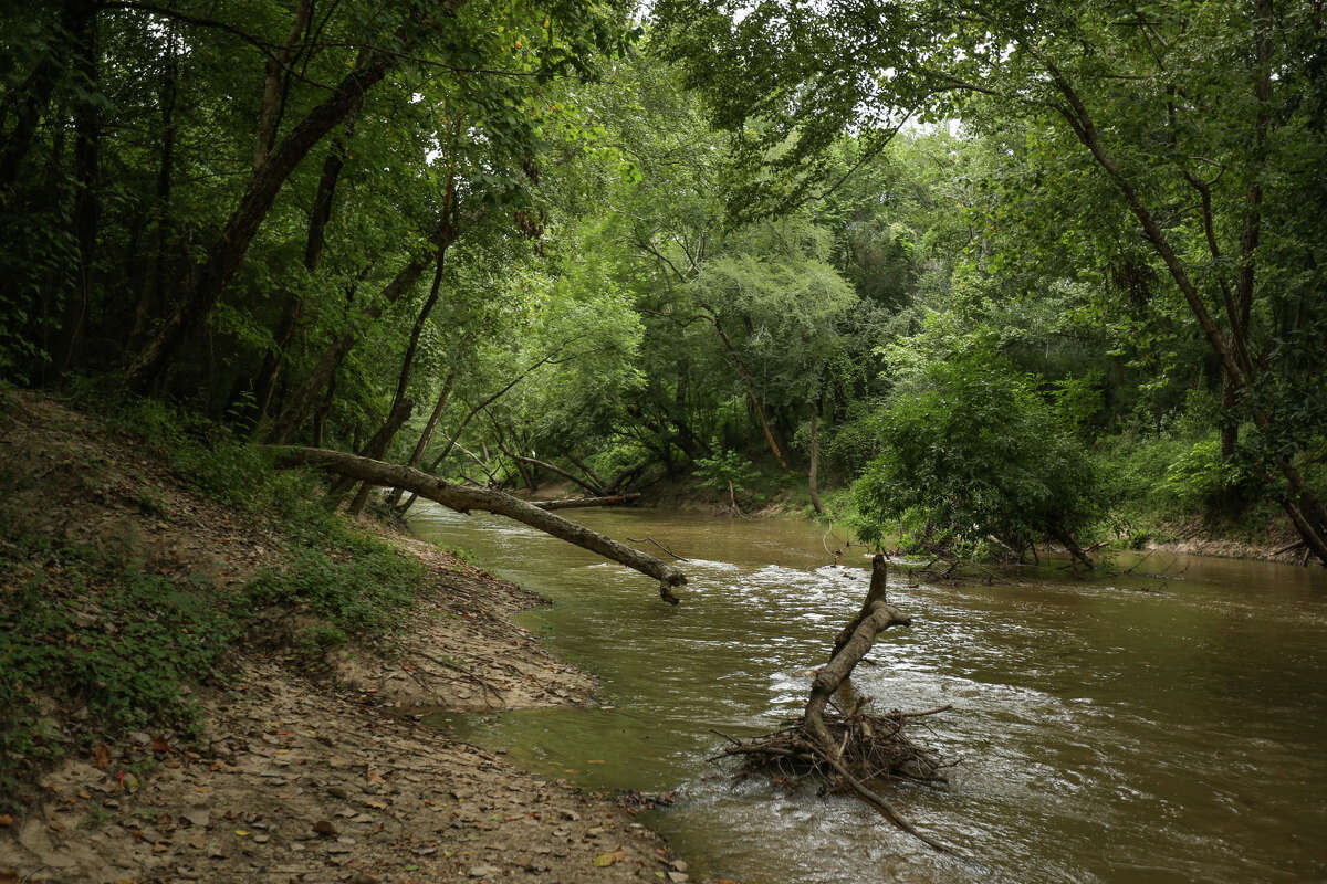 Conroe orders evacuation of McDade Estates; Lake Conroe water releasing