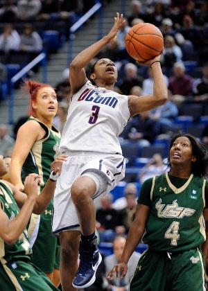 Another big game from Tiffany Hayes givs UConn 97th straight home win