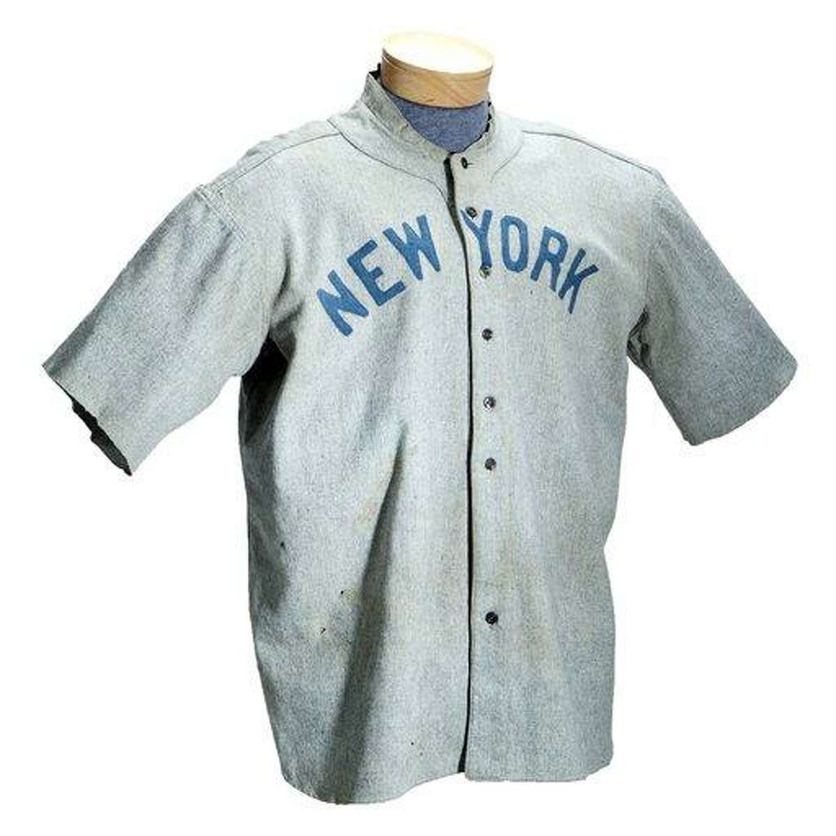 New York Yankees' game-worn Mickey Mantle autographed jersey could sell for  more than $1 million