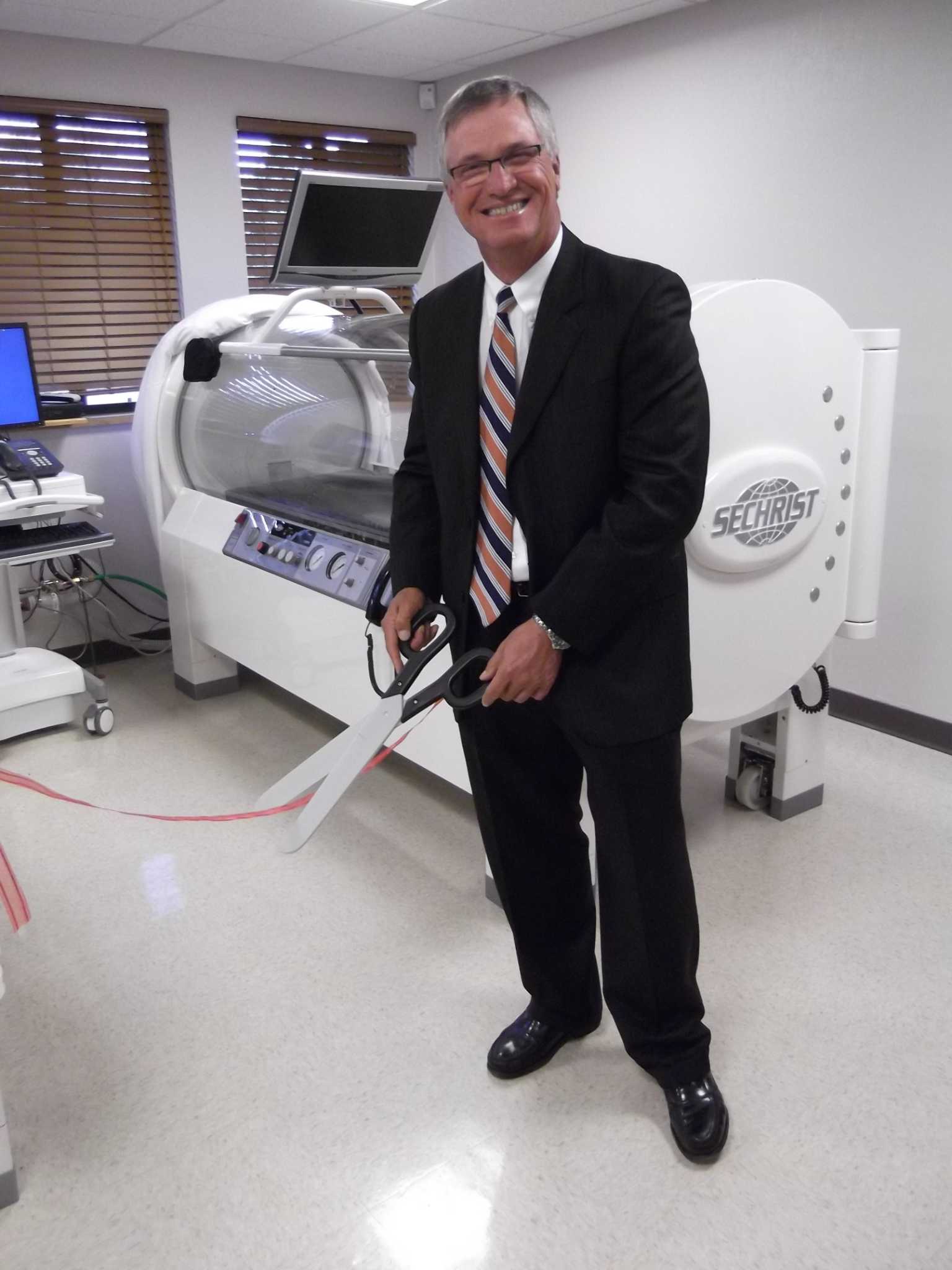 Charlotte Hungerford Hospital unveils wound care center, with