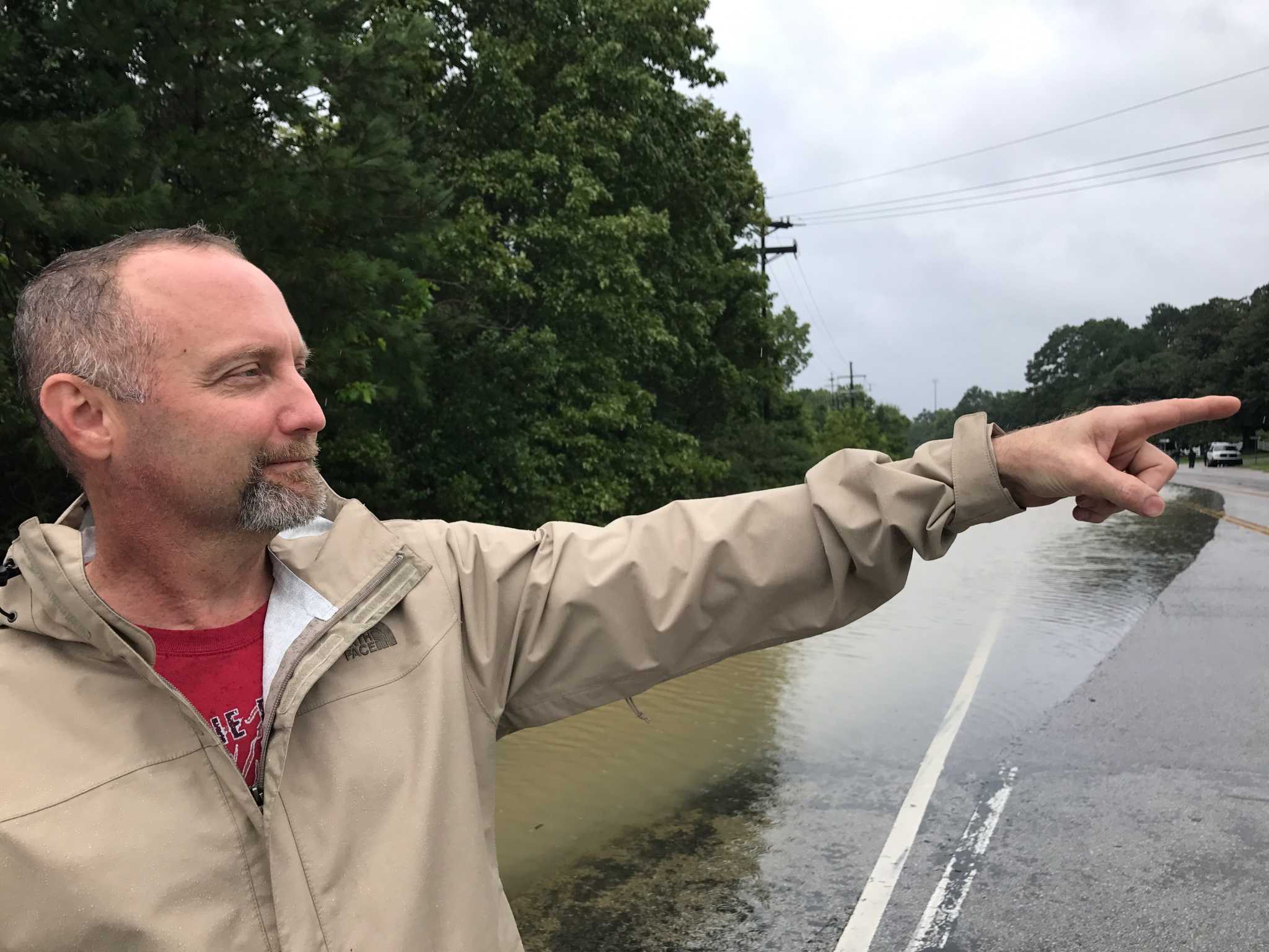 Mattress Mack' gives hundreds a bed to sleep in amid Hurricane Harvey