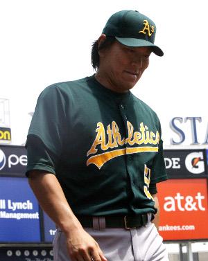 Ex-Yankee Hideki Matsui gets to work on first day with A's 