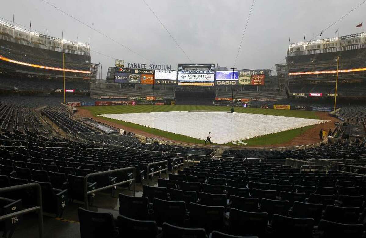 Yankees will play doubleheader on Jeter night