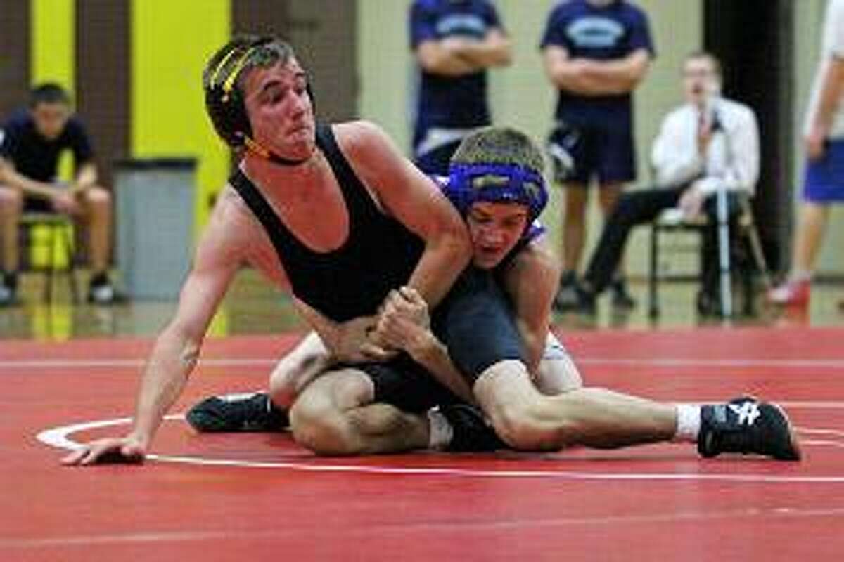 Nonnewaug wrestling beats Thomaston in Berkshire League season opener