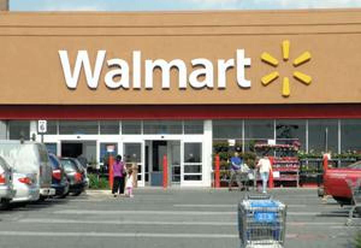 Grocery Store War Stop & Shop, Walmart expand in Torrington as local