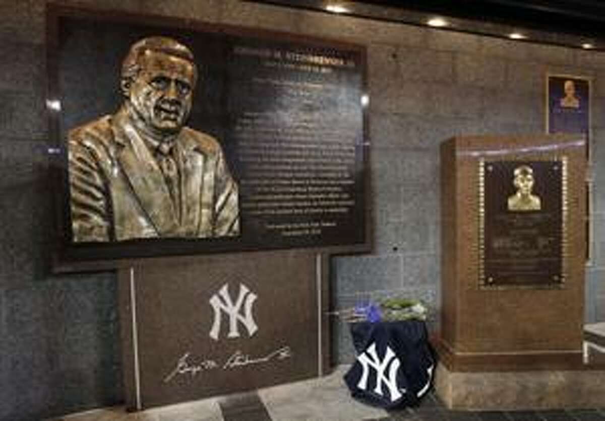 US Bronze Created the Plaques of Yankees' Monument Park