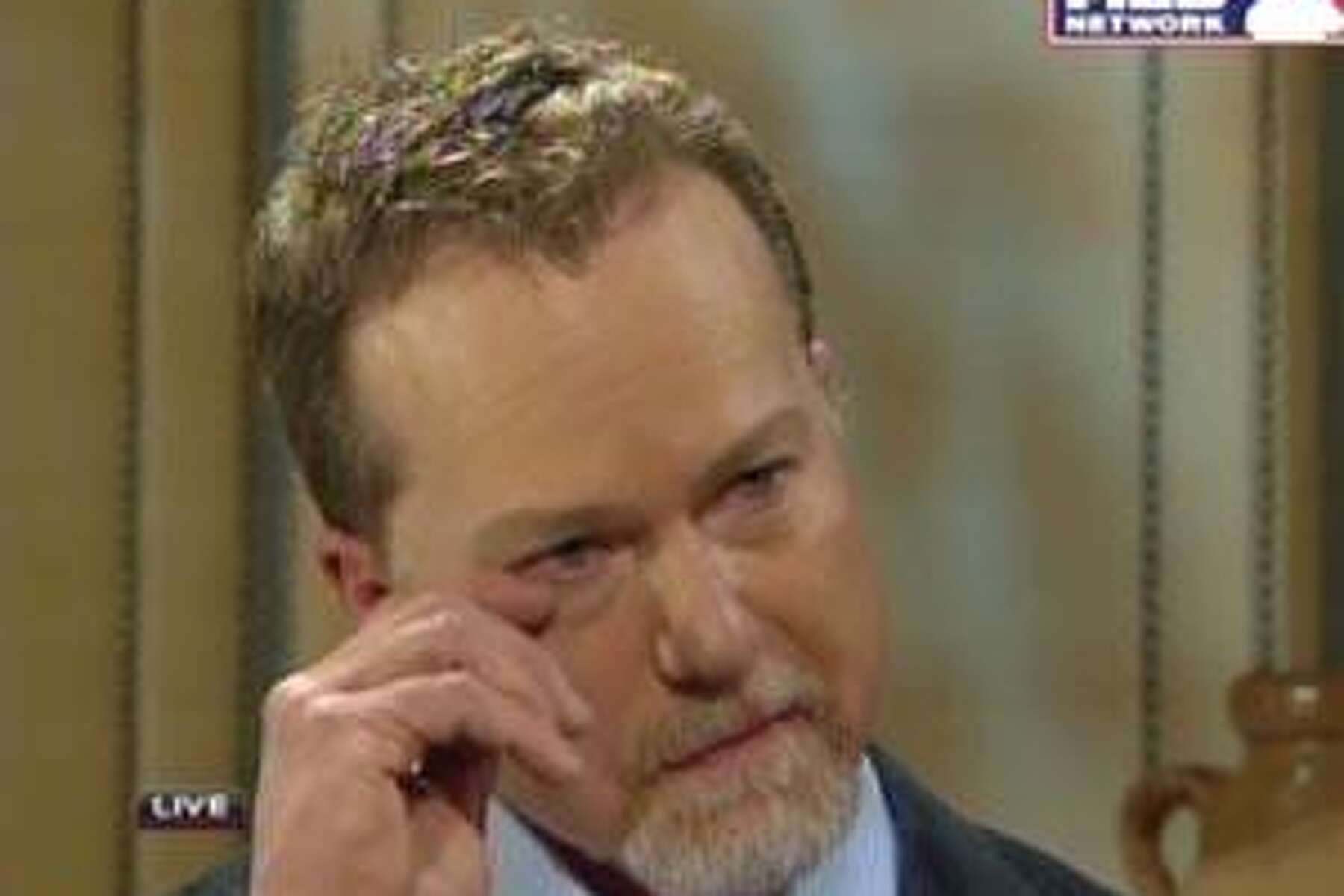 Mark McGwire admits steroid use