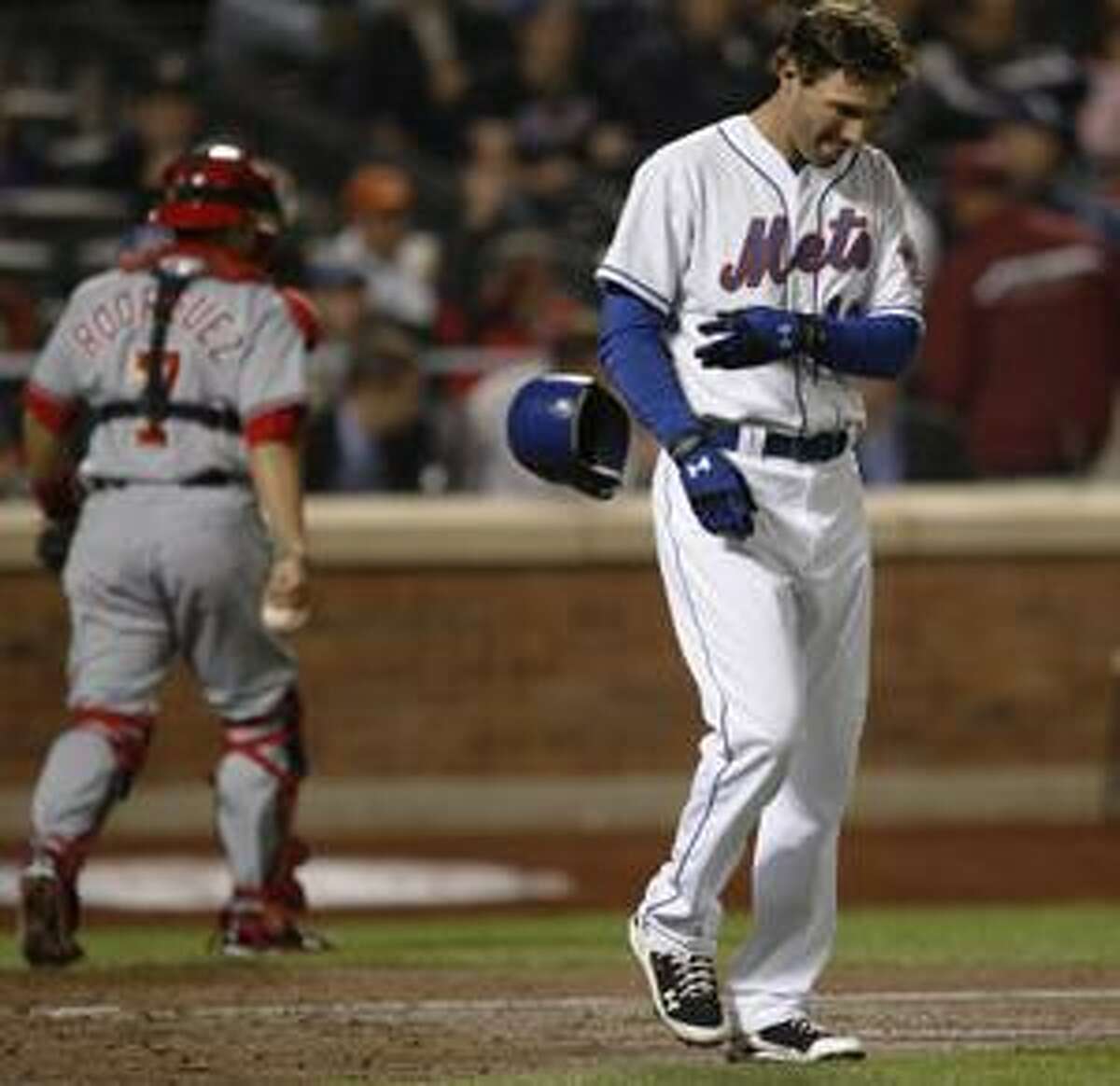 Washington Nationals second baseman Daniel Murphy (20) bats in the fourth  inning against the New York