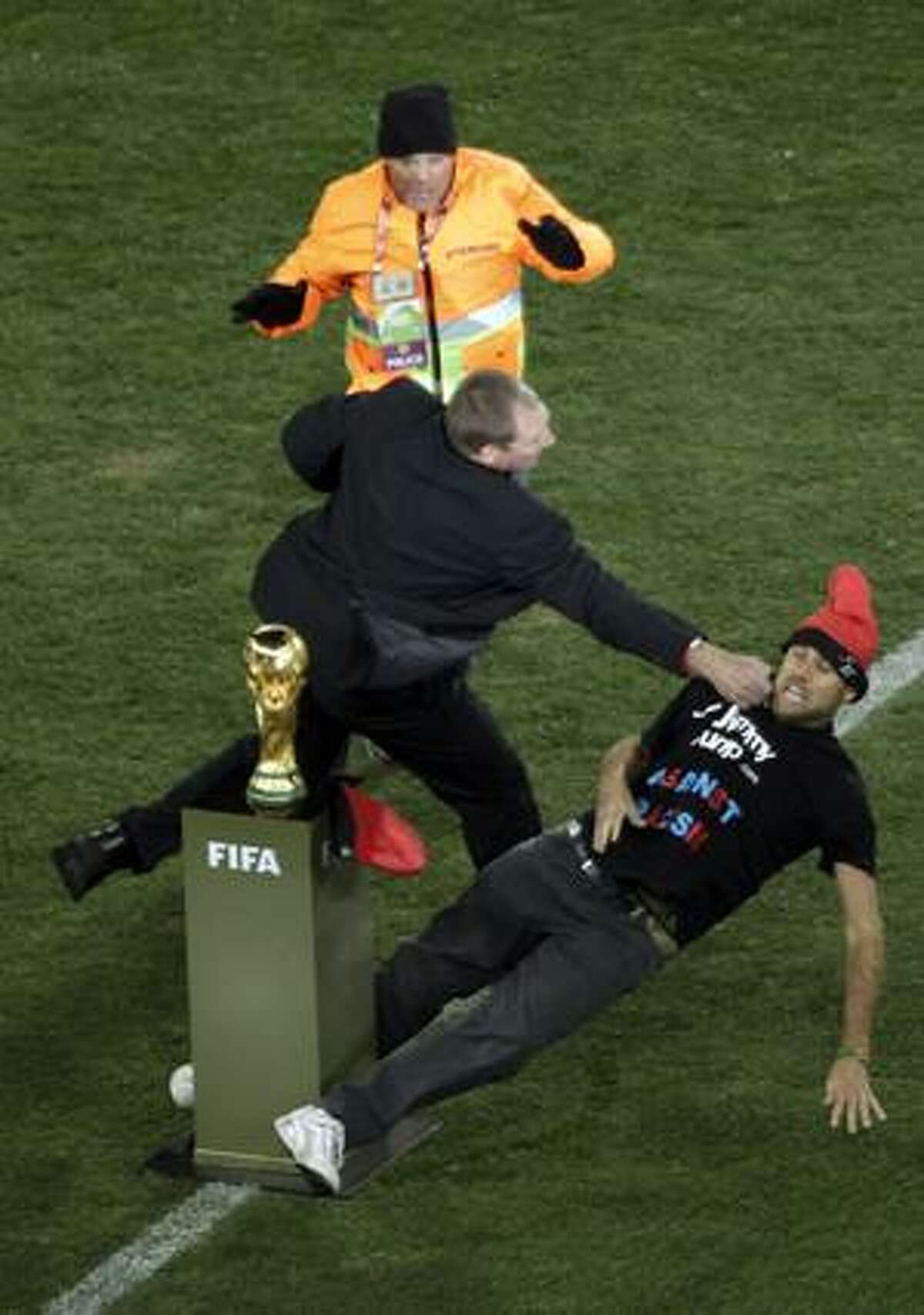 Louis Vuitton wins the World Cup, World Cup 2010