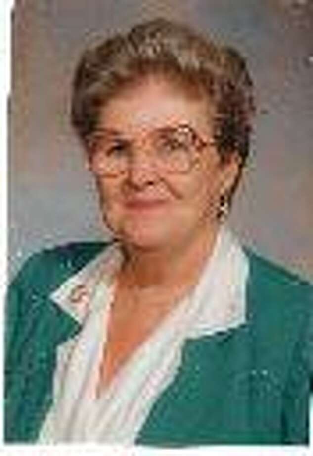 Evelyn H Ronalter 90 Dec 25 2009 Phalen Funeral Home The Register Citizen