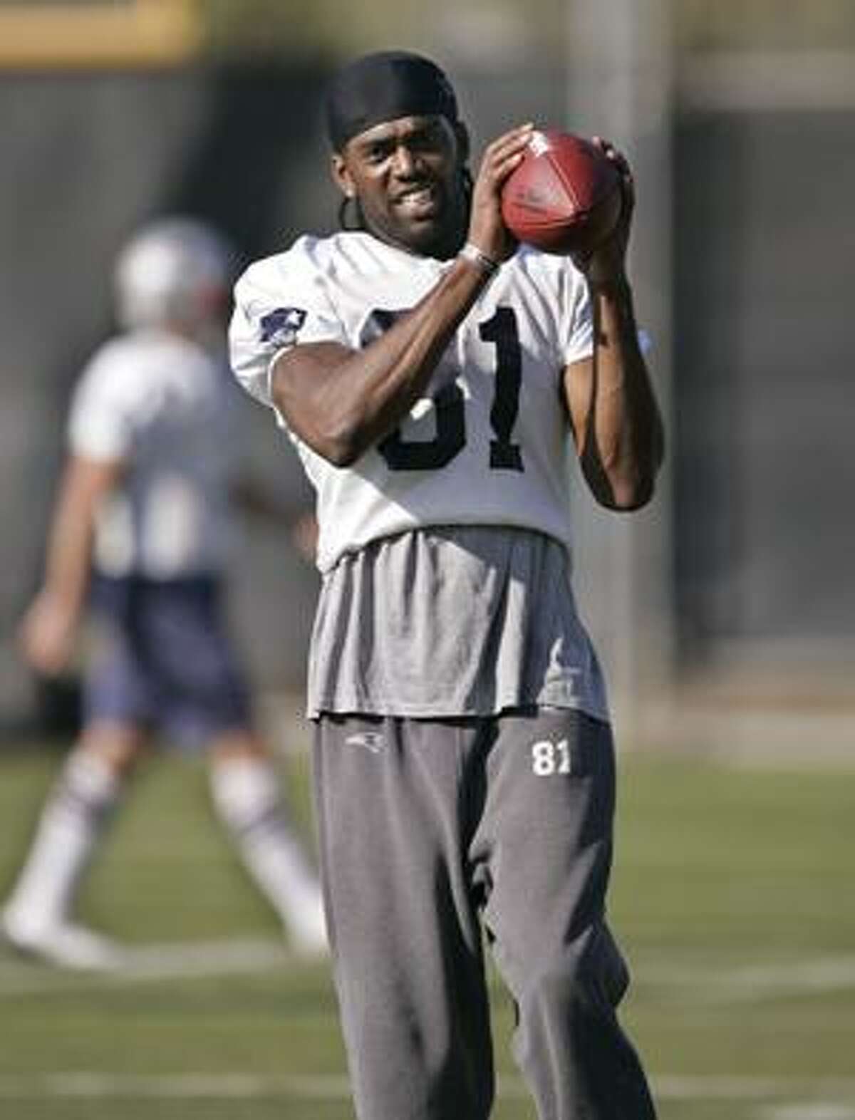 Randy Moss plans return to NFL