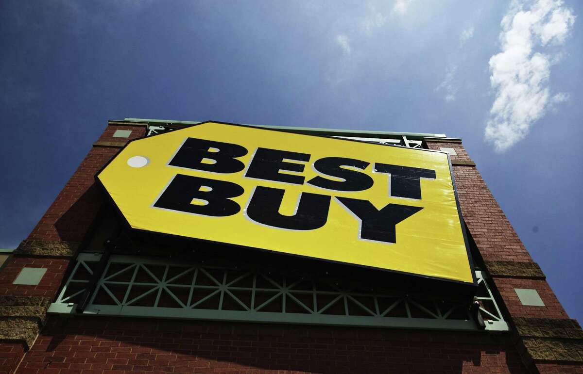 Best Buy posted a 5.4 percent jump in comparable sales in its most recent quarter.