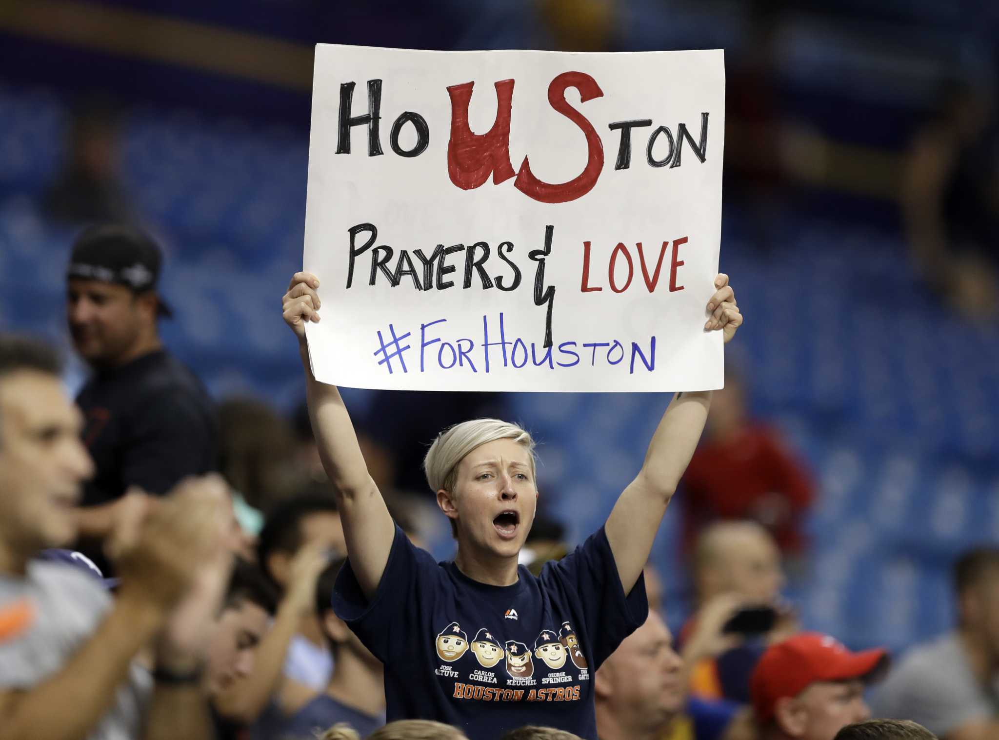 Astros fan has the best sign in support of Houston