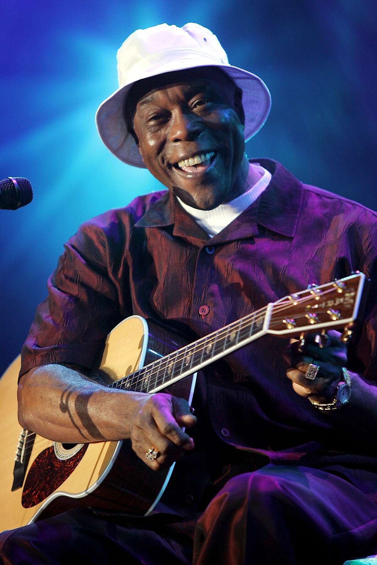 Buddy Guy keeps the blues alive
