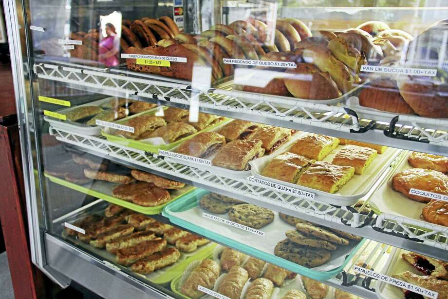 New Haven bakery opened by Ecuadorian immigrants celebrates 10 years