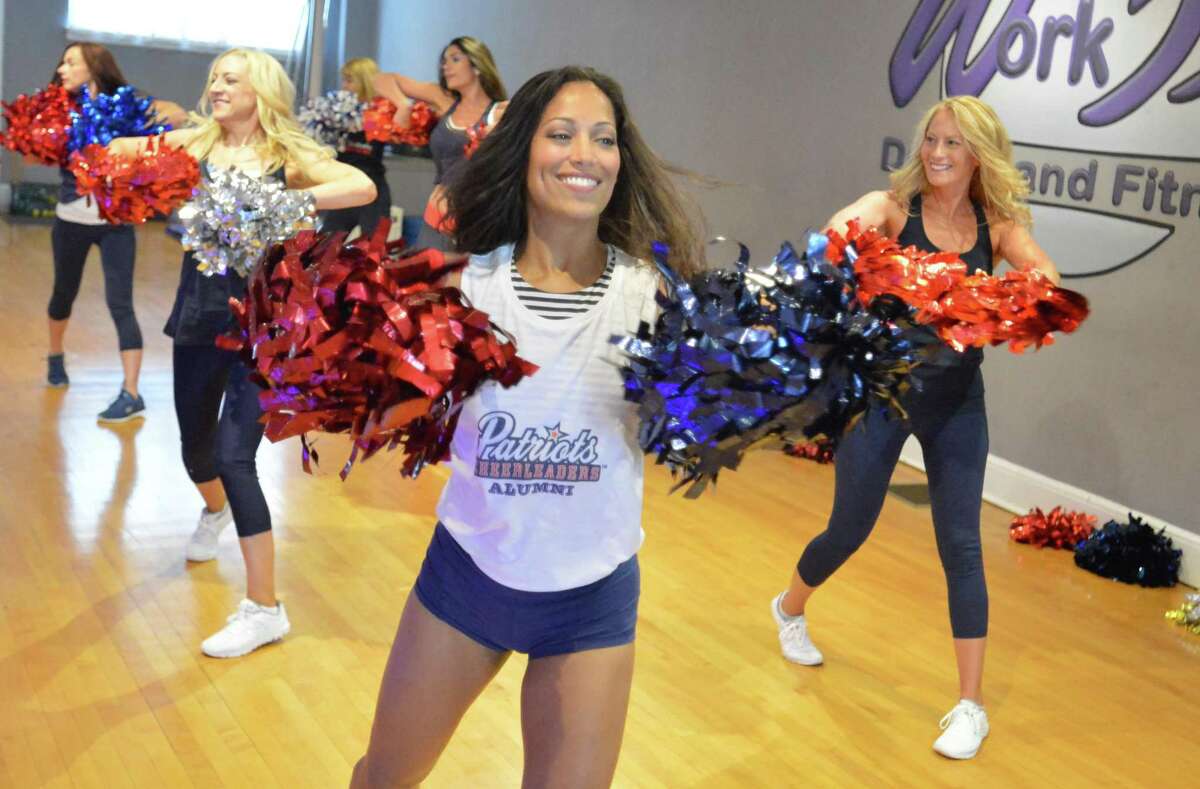 Caitrin: New England Patriots Cheerleader with a Passion for Finance -  Science Cheerleaders