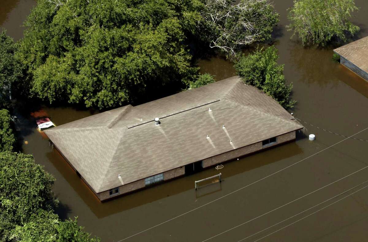 Brazos River reaches record levels as it pushes toward Fort Bend