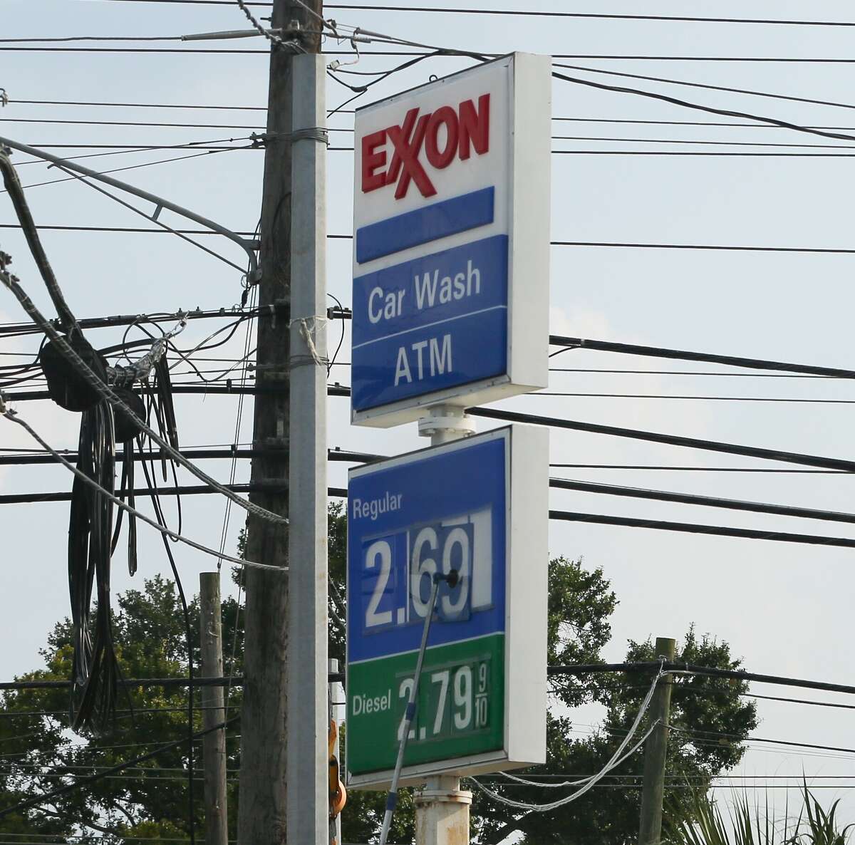 S.A. gas stations slowly recovering from rush for fuel