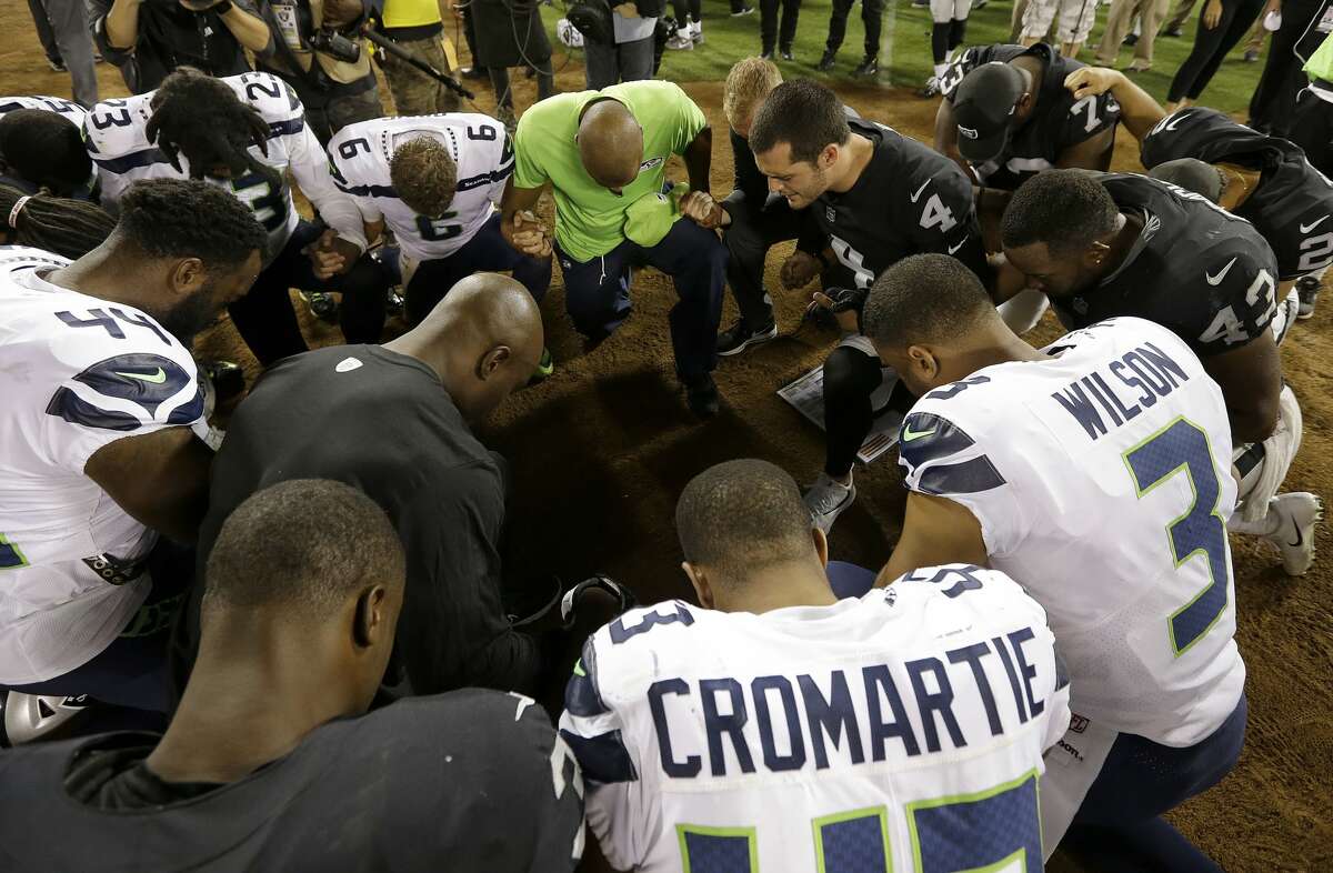 Connelly Kneeling protests by NFL players 1 more issue divides America