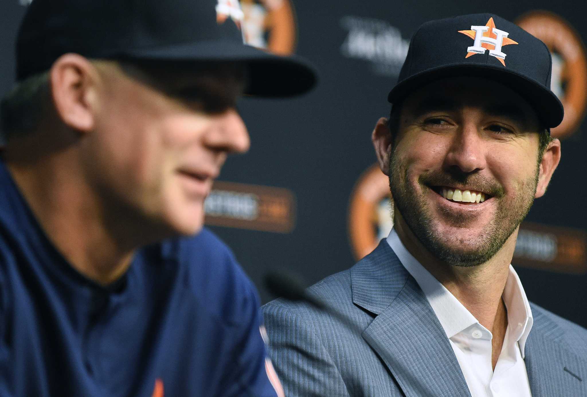 Detroit Tigers pitcher Justin Verlander officially traded