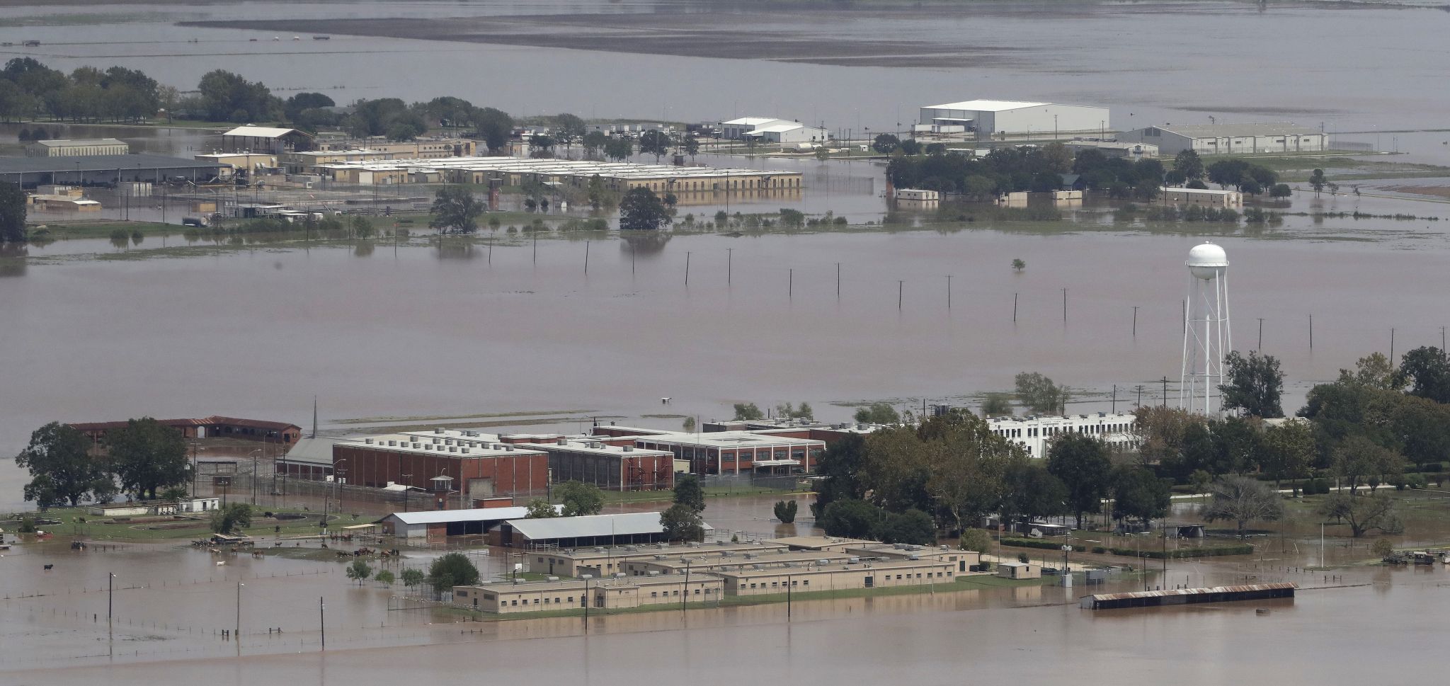 Texas prisons take hit from Harvey complaints of water sewage