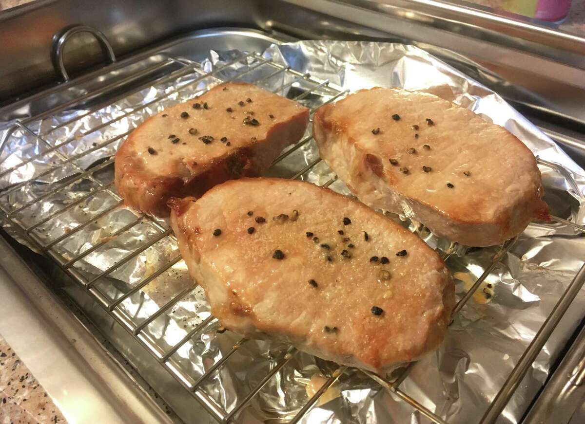 Smoked meat indoors? Stovetop unit makes it happen