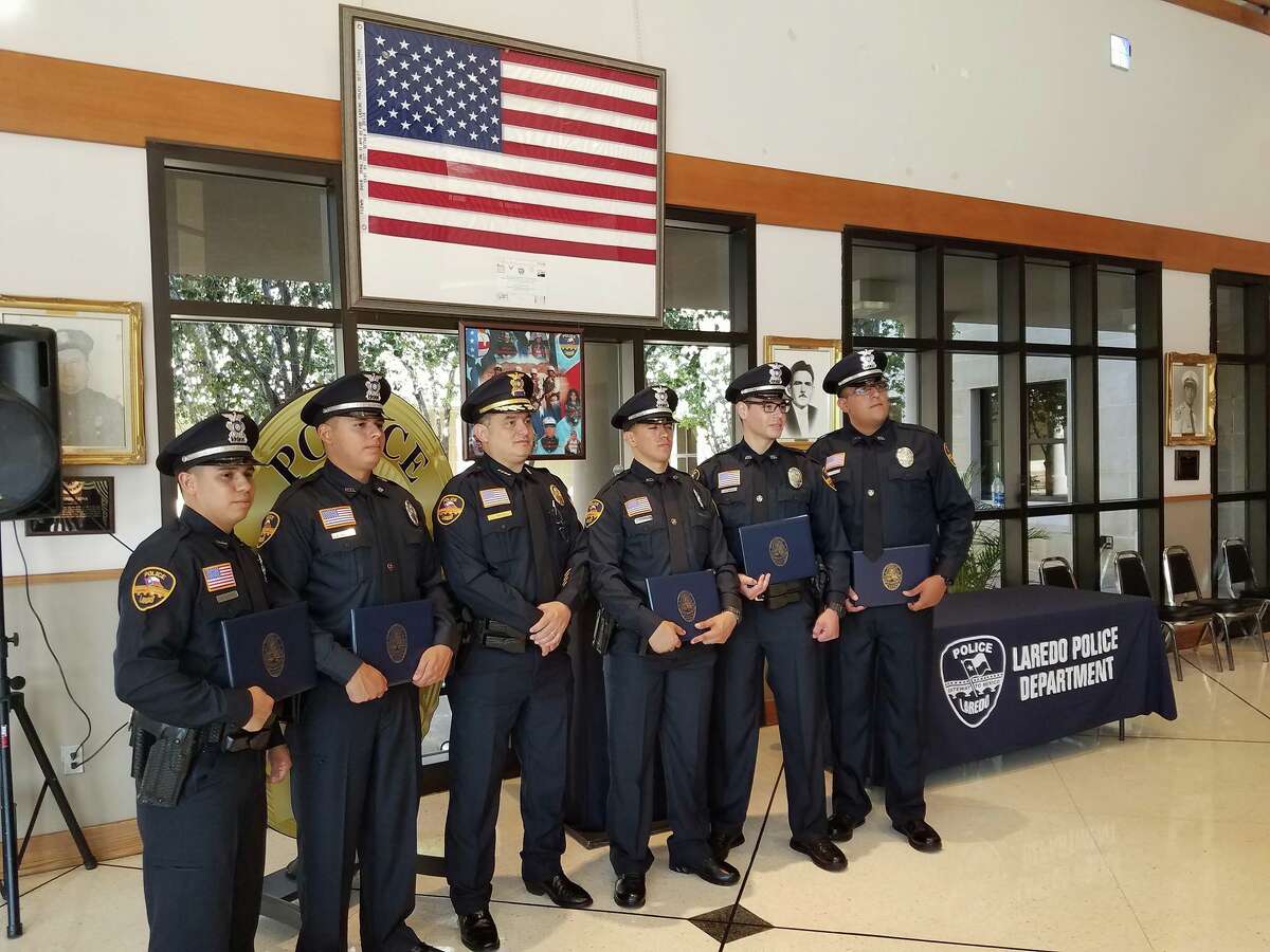 Families Witness New Laredo Police Officers Take Oath