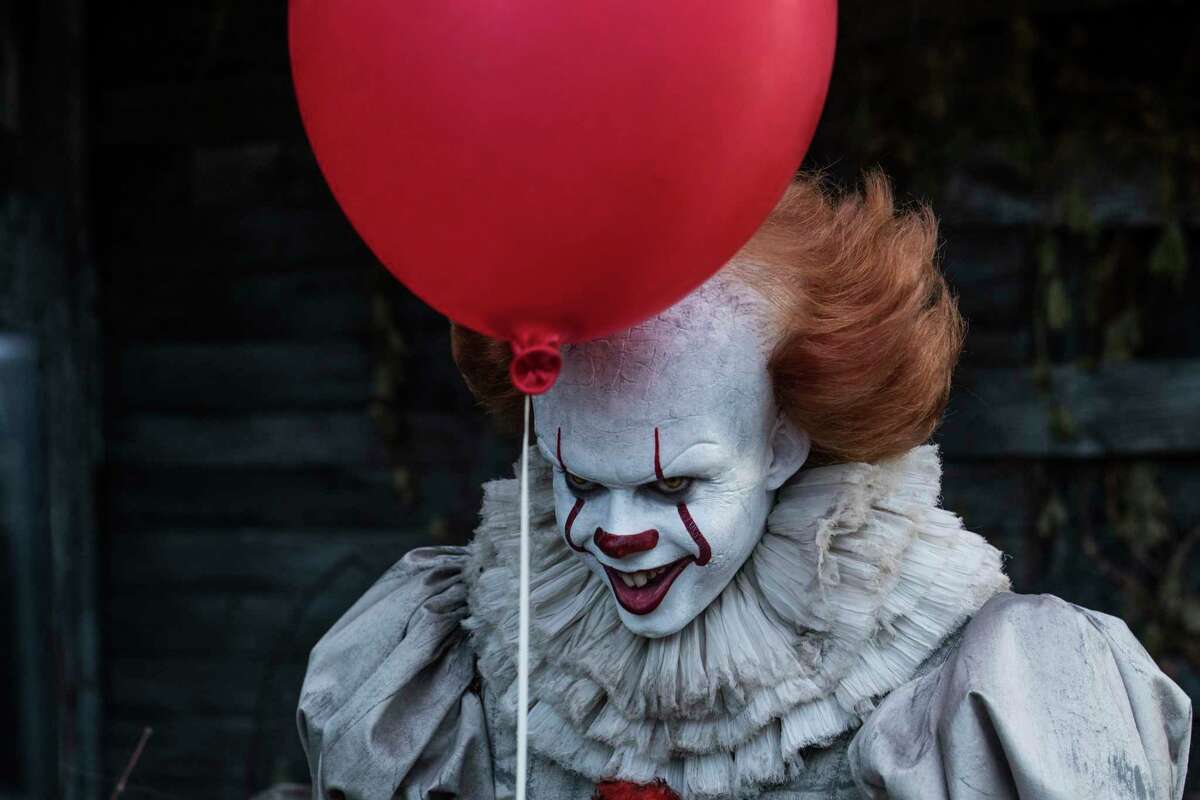 Top horror films A clever Twitter user is making Pennywise from "It" dance to dozens of silly songs. See what ratings reveal as the best horror movies of all time.