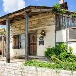 Texas Cabin Cottage Rentals For A Weekend Getaway Houston Chronicle