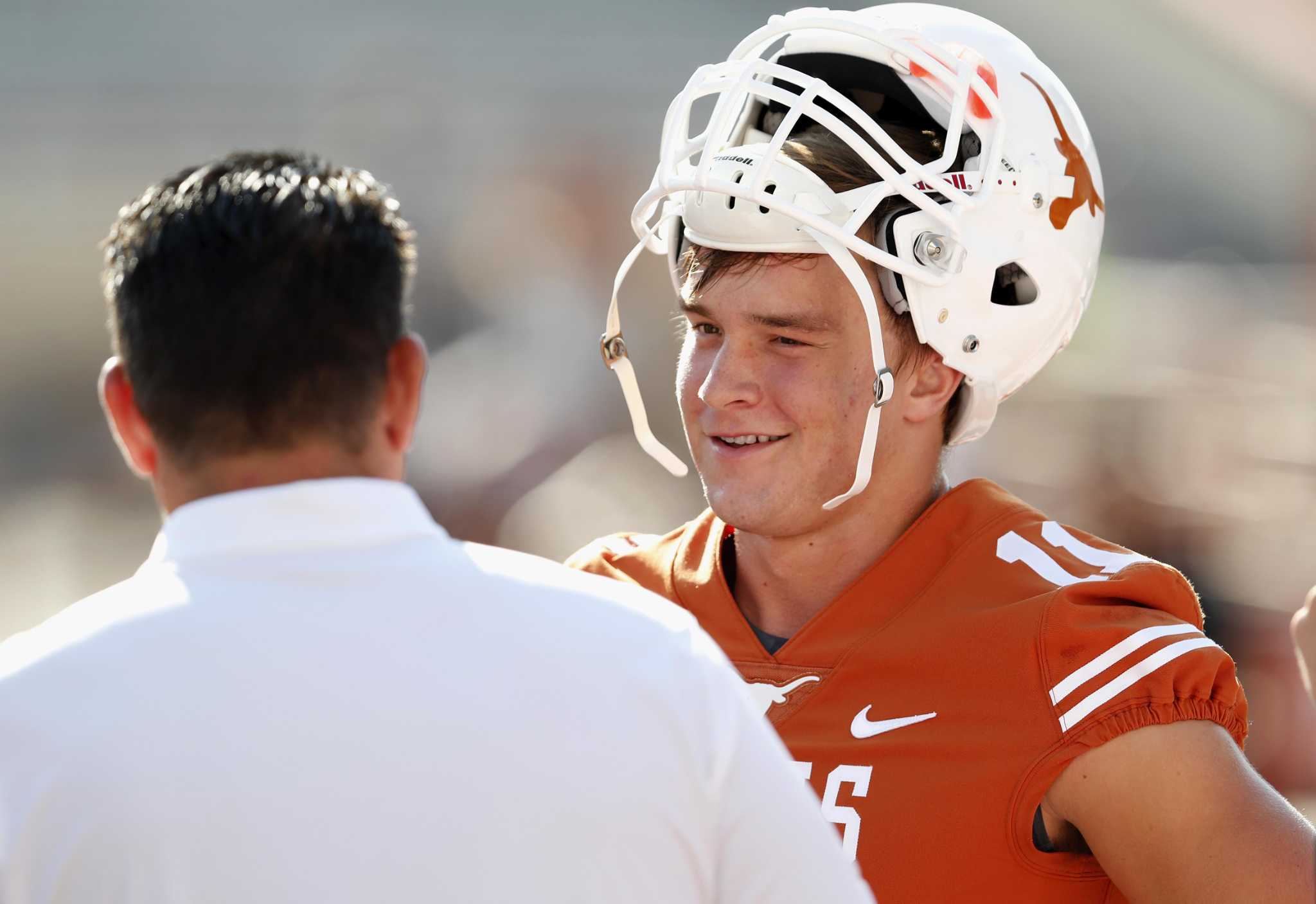 Texas QB competition: Sizing up Sam Ehlinger vs. Shane Buechele