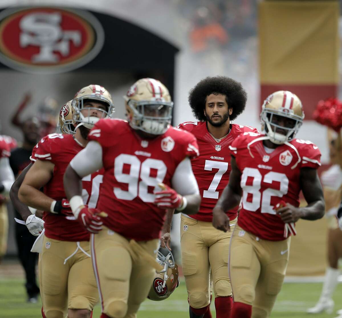 Redskins coach Jay Gruden says team 'discussed' Kaepernick