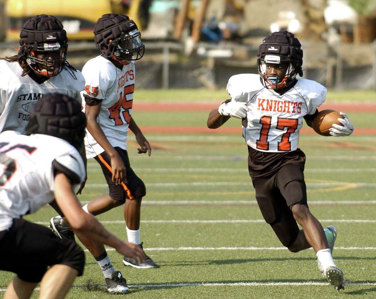 Trinity Catholic and Stamford football set to face off