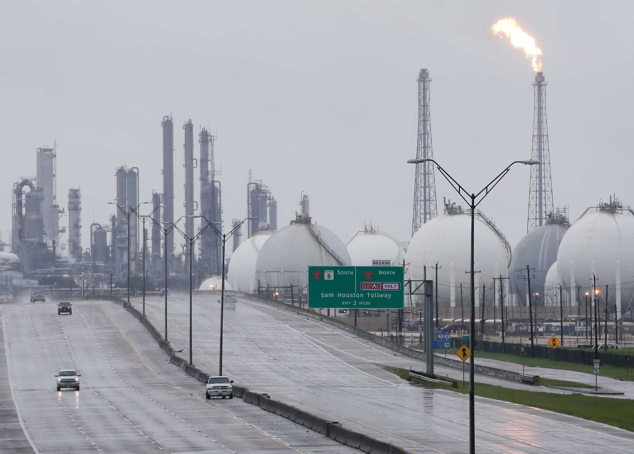 Government Ill equipped To Monitor Industrial Plants Damaged By Hurricane Harvey