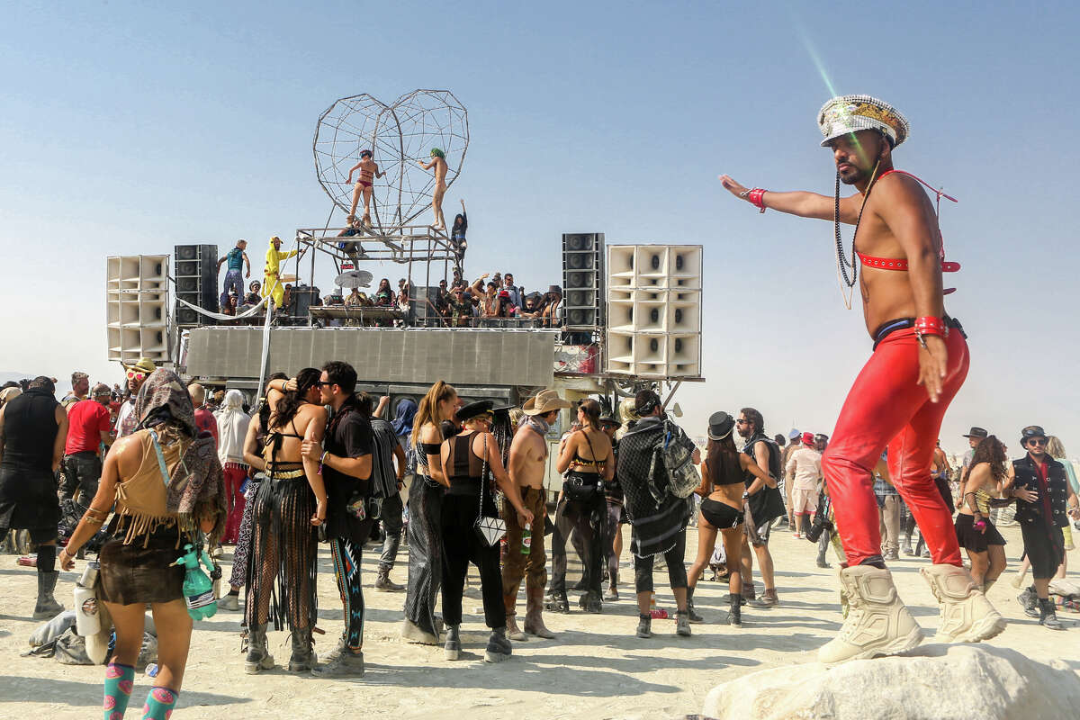 Naked burning man Gymnasium Burningman