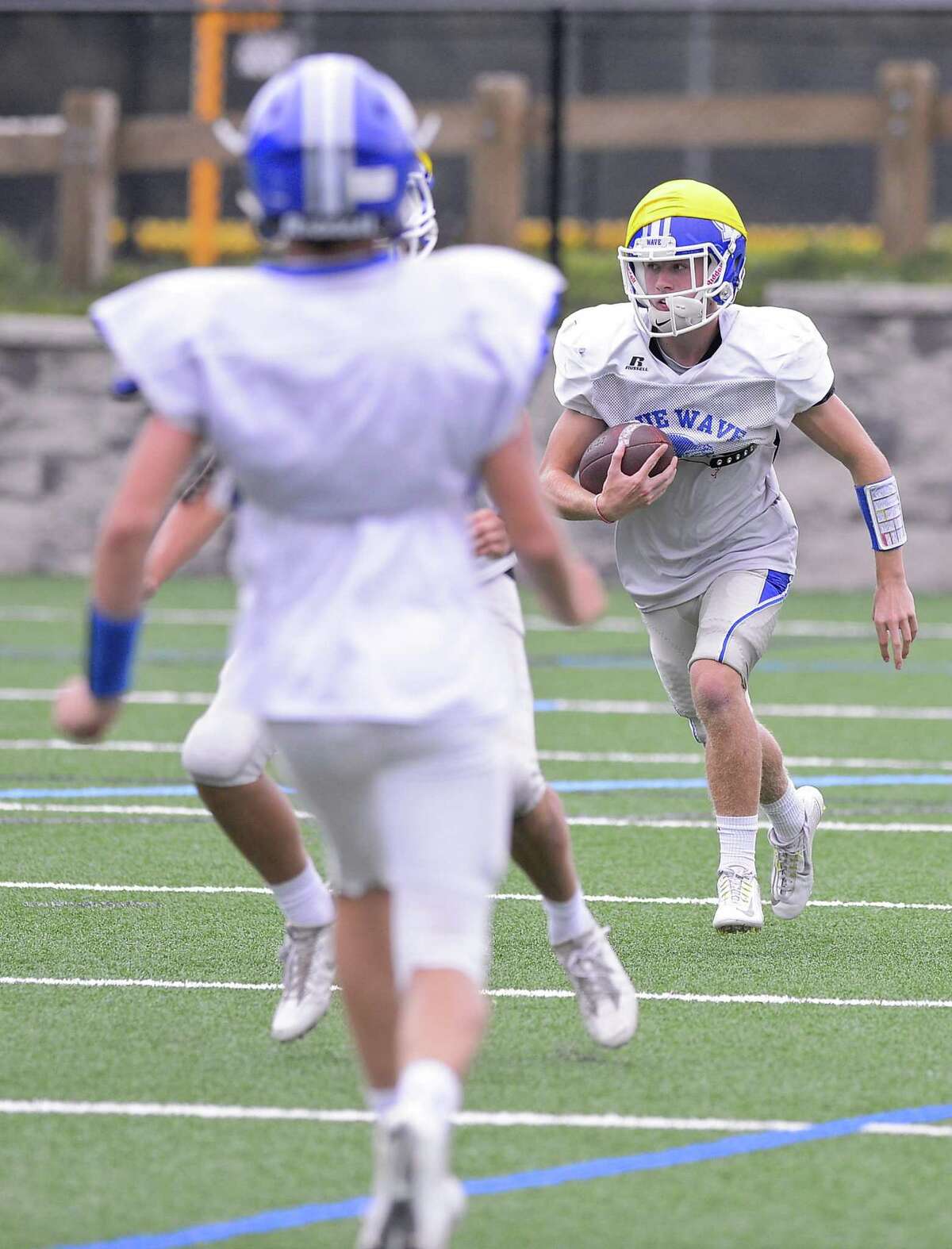 Darien football puts streak aside, focuses on Ridgefield