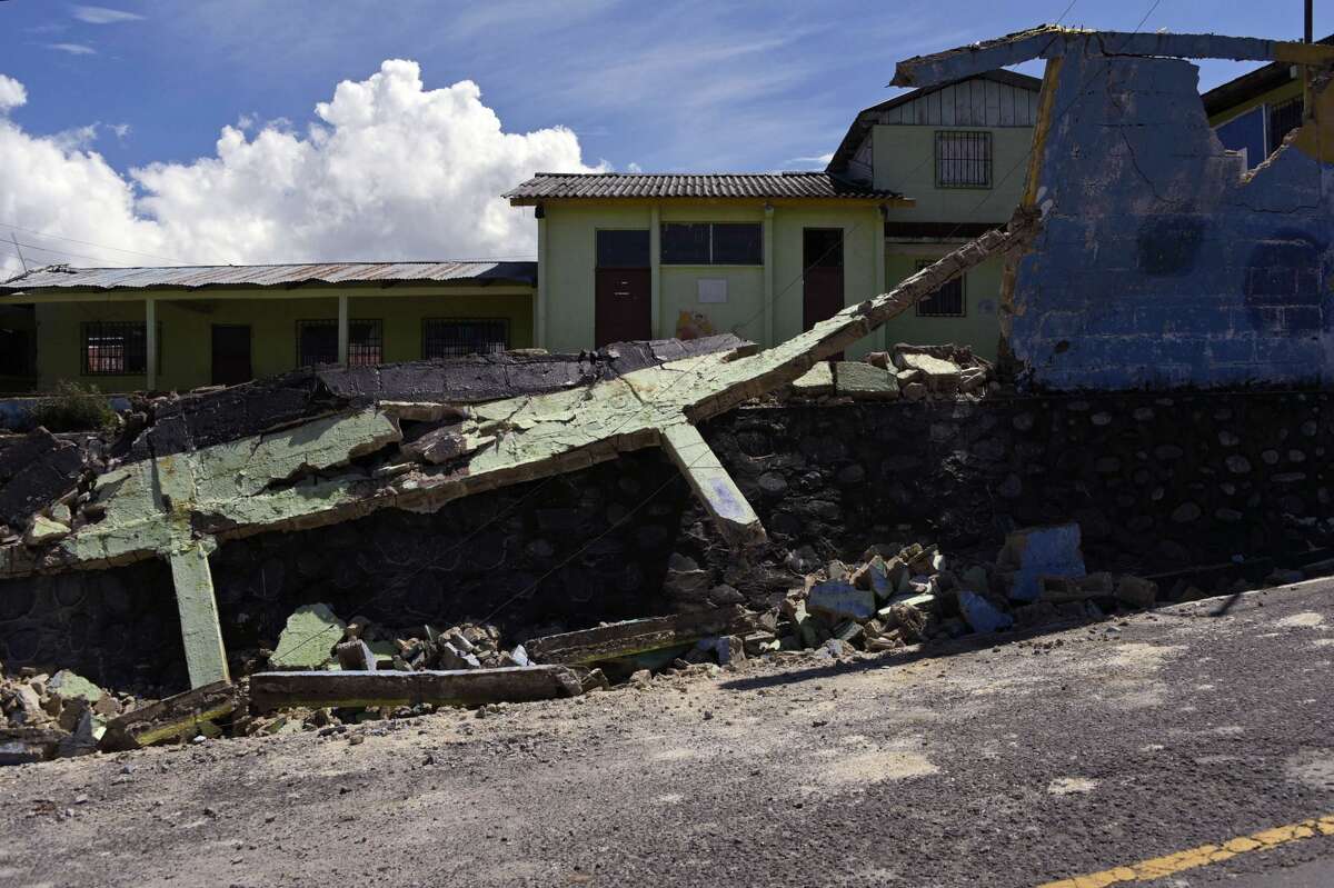 View of damages caused by the earthquake, which mainly hit Mexico, in Tacana municipality, San Marcos departament, in the border with Mexico, 320 km from Guatemala City, on September 8, 2017. Mexico was severely jolted overnight by an 8.2 magnitude earthquake -its most powerful in a century, and it was also felt in much of Guatemala, which borders Chiapas, leaving four people injured and many housing damages. / AFP PHOTO / JOHAN ORDONEZ (Photo credit should read JOHAN ORDONEZ/AFP/Getty Images)