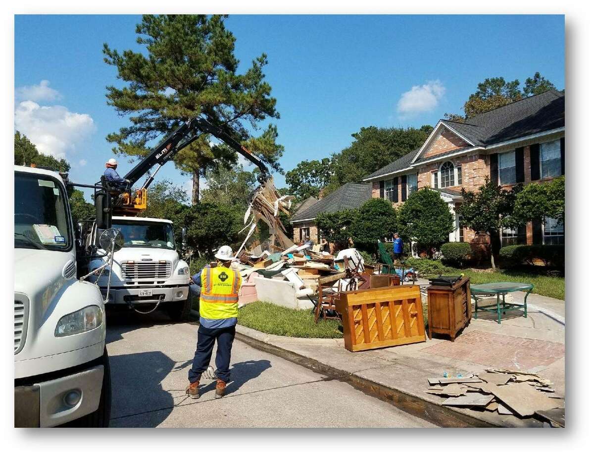 San Antonio groups send aid to Harvey cleanup effort