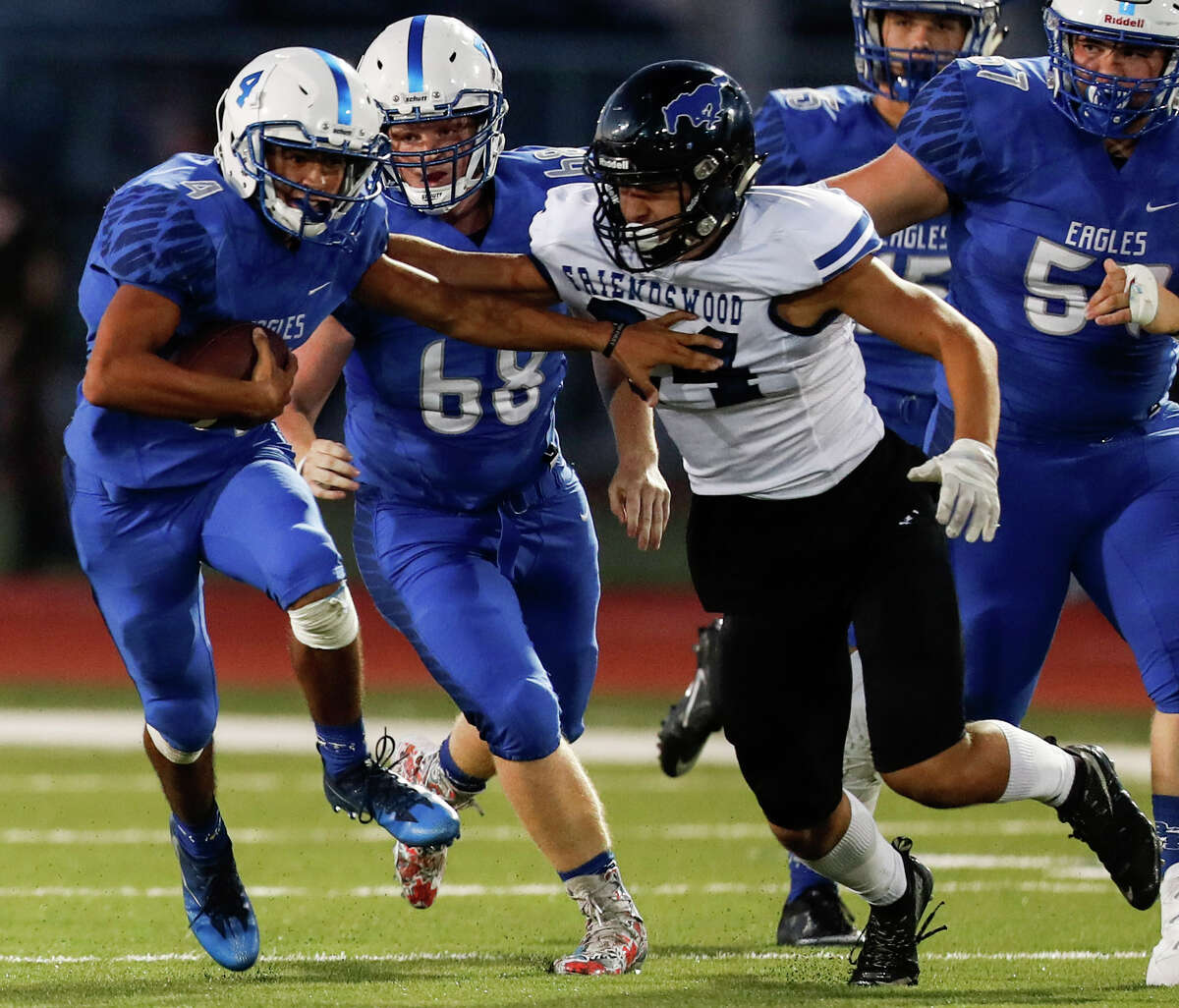 Barbers Hill beats Friendswood in first meeting in 46 years