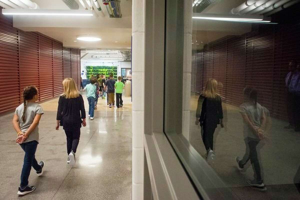 Central Park Elementary opens