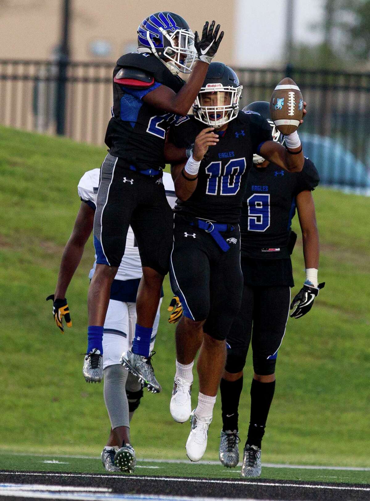 FOOTBALL ROUNDUP New Caney, Magnolia lose openers in shootouts